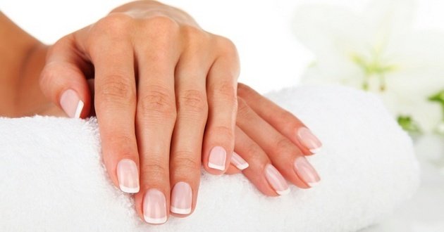 Какие витамины нужны для крепких ногтей и их роста