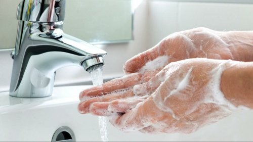 Приучите детей мыть руки после улицы, после туалета и перед едой