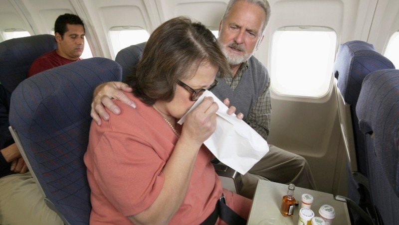 Почему гипертоникам опасно летать в самолете?
