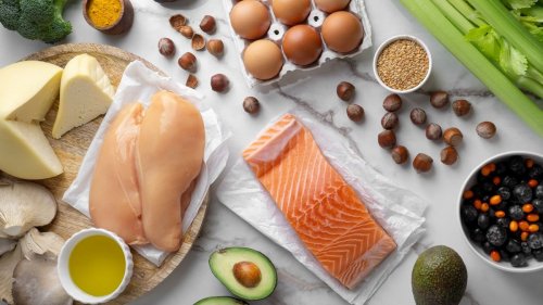 Добавьте в свой рацион продукты, богатые коллагеном