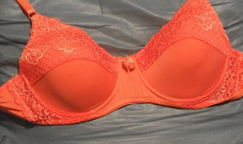 В Британии создали «умный» бюстгальтер для раннего обнаружения рака груди