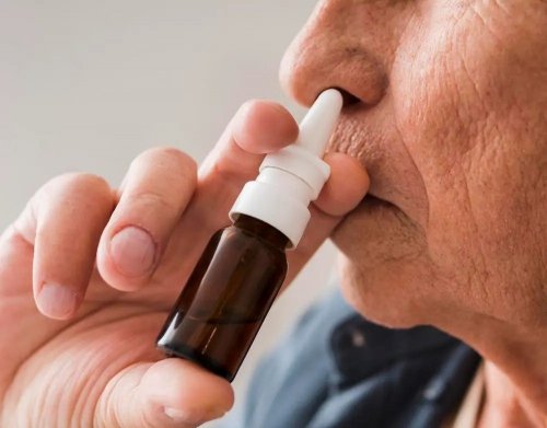 Один спрей на все случаи жизни: вакцина, которая защитит от COVID, бактерий и аллергии